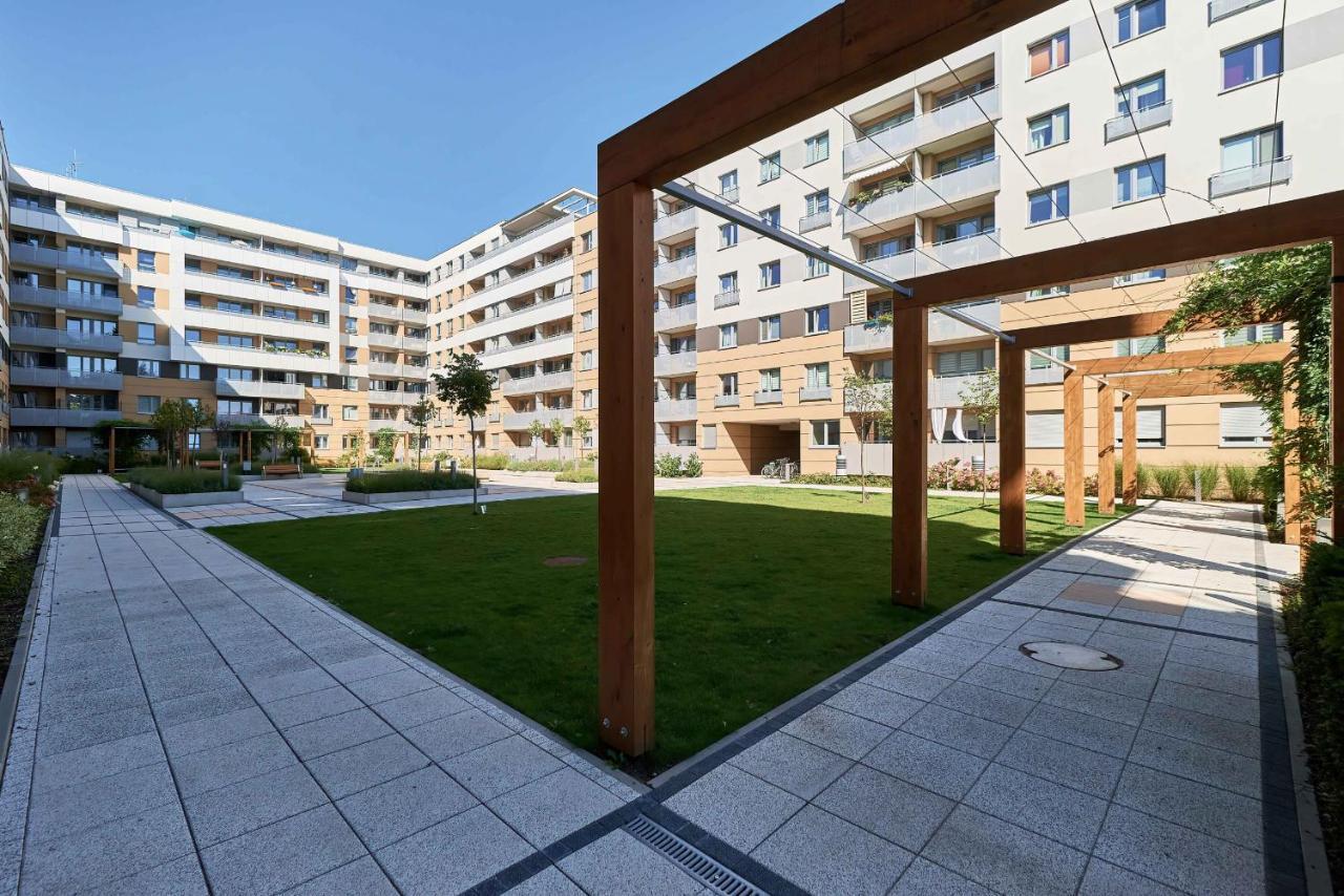 Exclusive Apartments Teczowa With Underground Parking By Noclegi Renters Wrocław Kültér fotó
